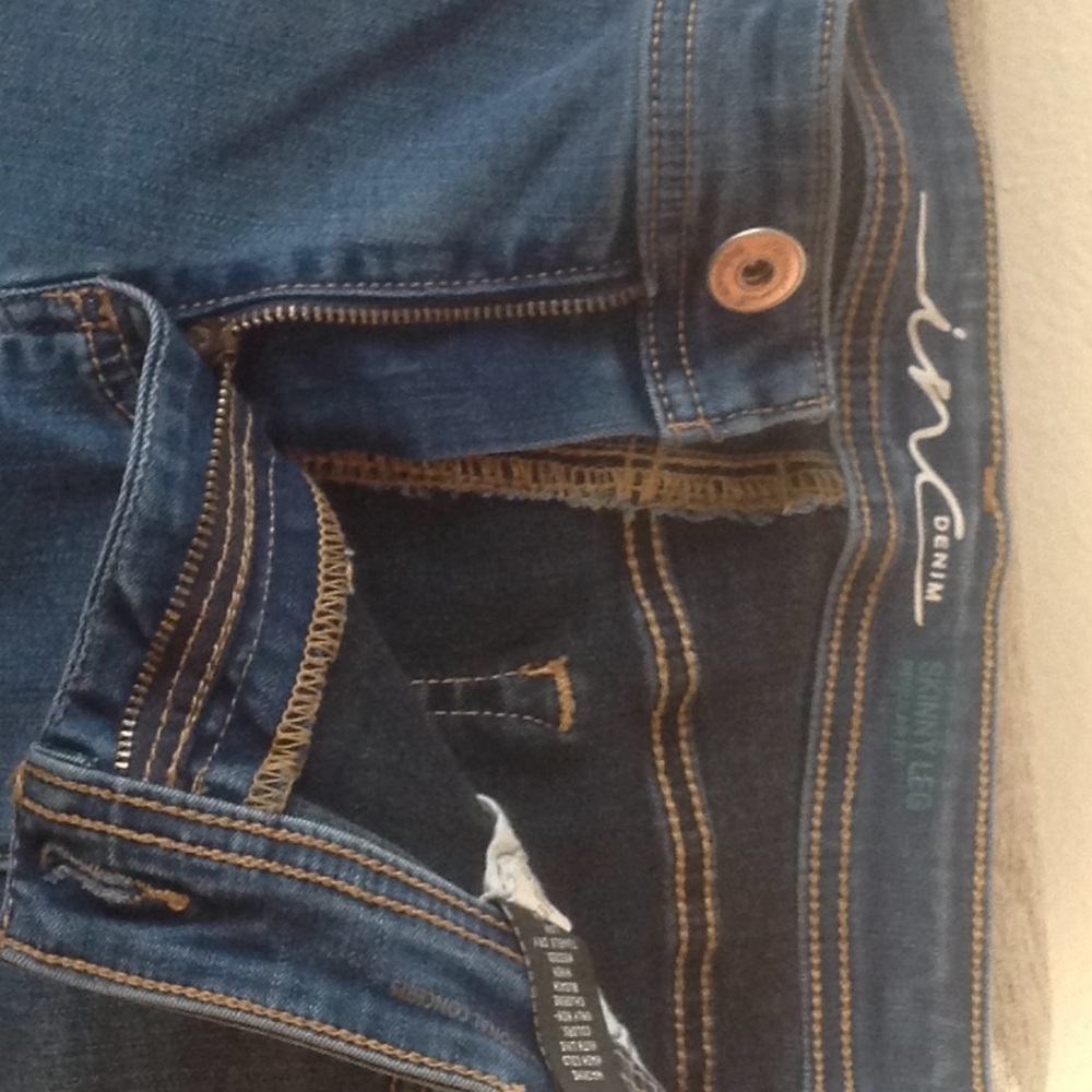 inc denim skinny leg frayed jeans